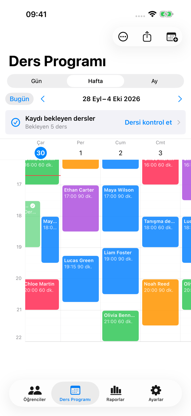 Hafta boyunca dersleri gösteren Tutor Planner haftalık program